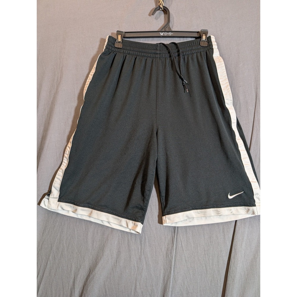 Nike Shorts Men's Medium Training Shorts Basketball Pockets Logo‎ Black Dri Fit